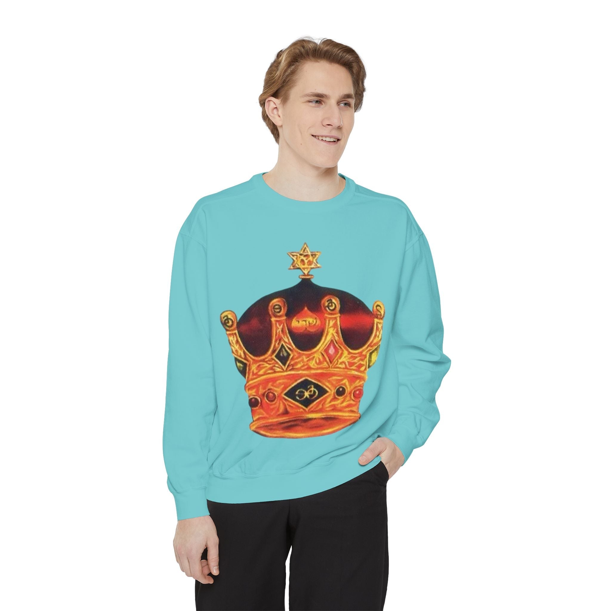 Crown Graphic Unisex Sweatshirt - Stylish & Comfortable Printify