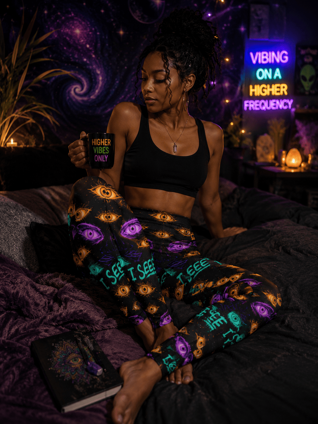 I See Eyes Pattern Leggings — Women's Psychedelic Eye-Print Activewear