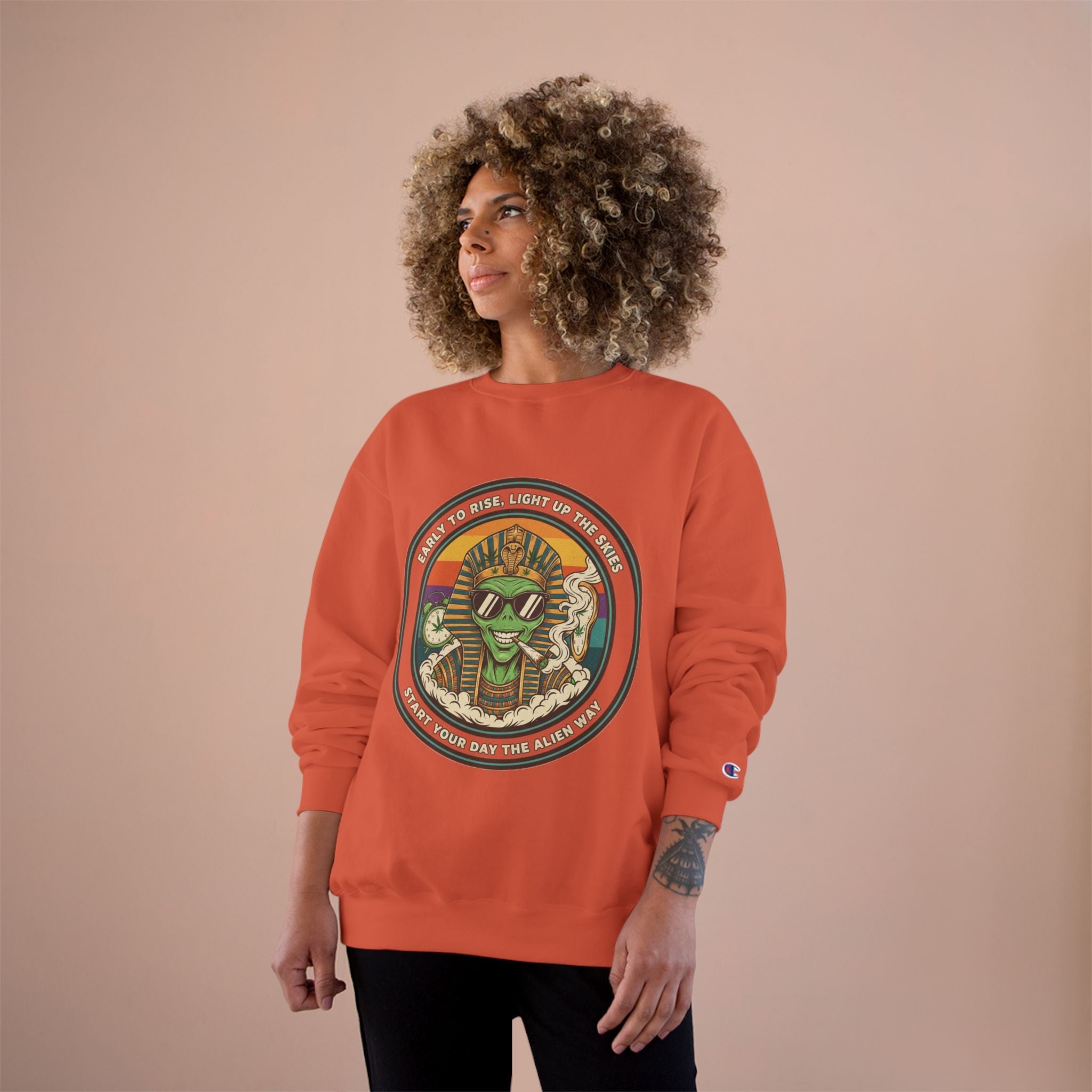Vintage Pharoah Skate Crewneck Sweatshirt – Retro Skateboard King Graphic